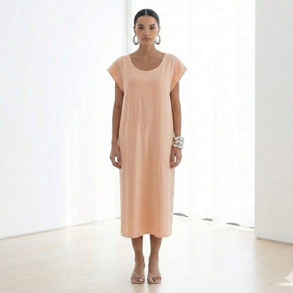 Emilio de la Lorena Dresses & Skirts - Emilio de la Morena powder pink silk cap sleeve midi dress - Small